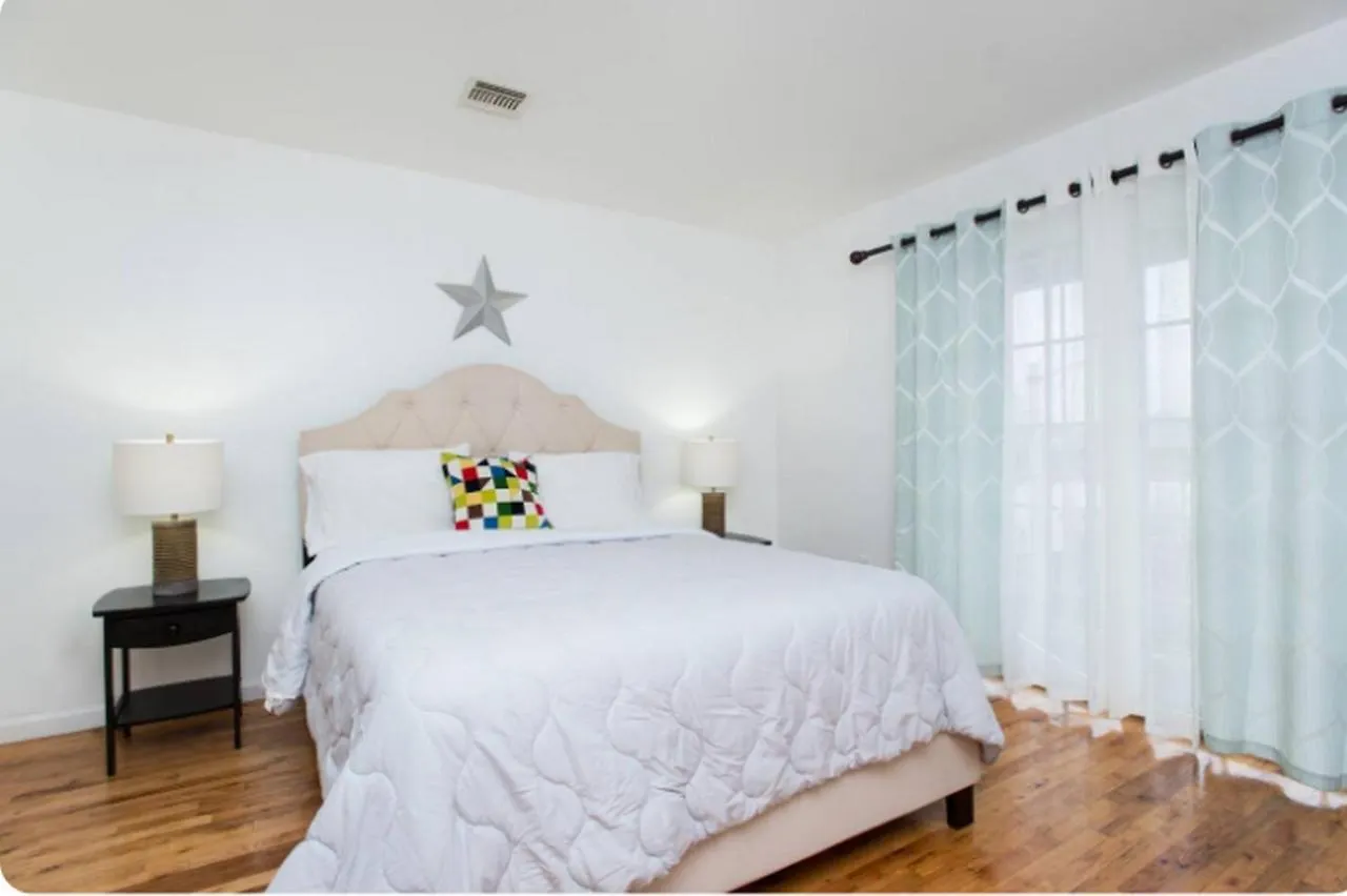 Summer Breeze Luxury Stays Jersey City United States