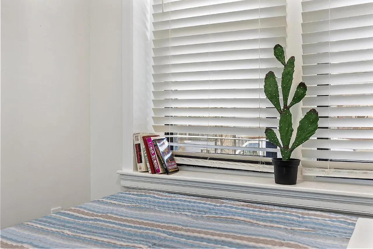 Summer Breeze Luxury Stays Jersey City 0*,  United States