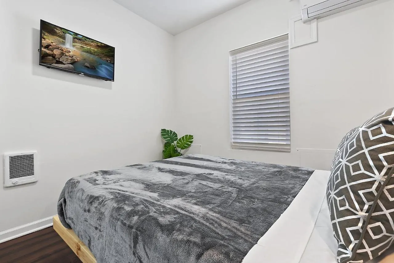 Summer Breeze Luxury Stays Jersey City